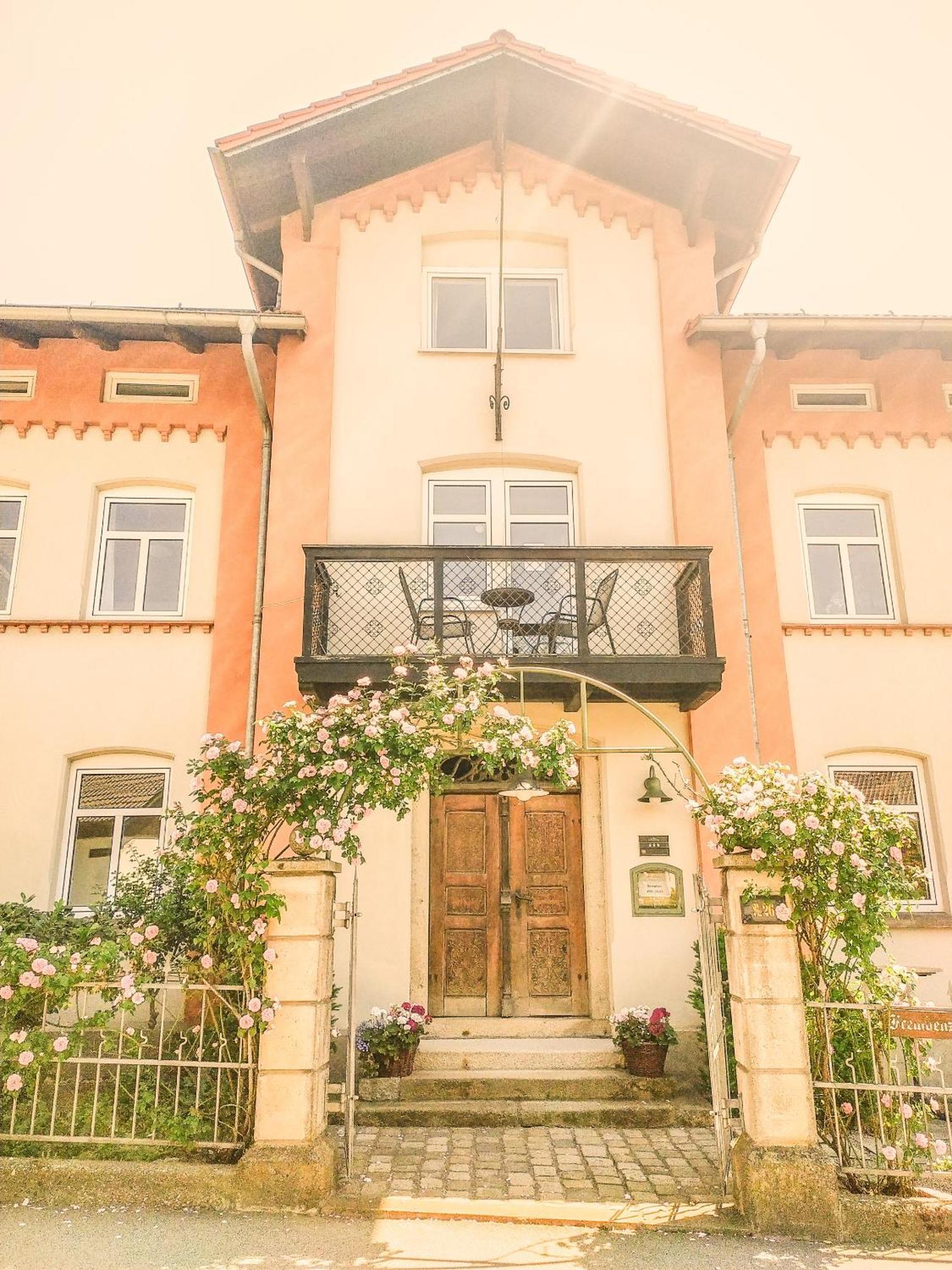 Dorfschaenke Deggendorf Hotel & Apartmenthaus & Biergarten, E-Bike-Verleih Kostenlos Exterior photo